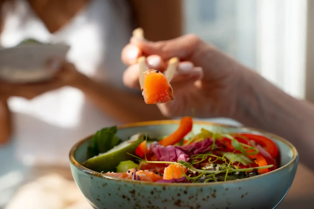 Dicas para manter a alimentação saudável fora de casa