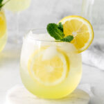 Limoncello spritz.